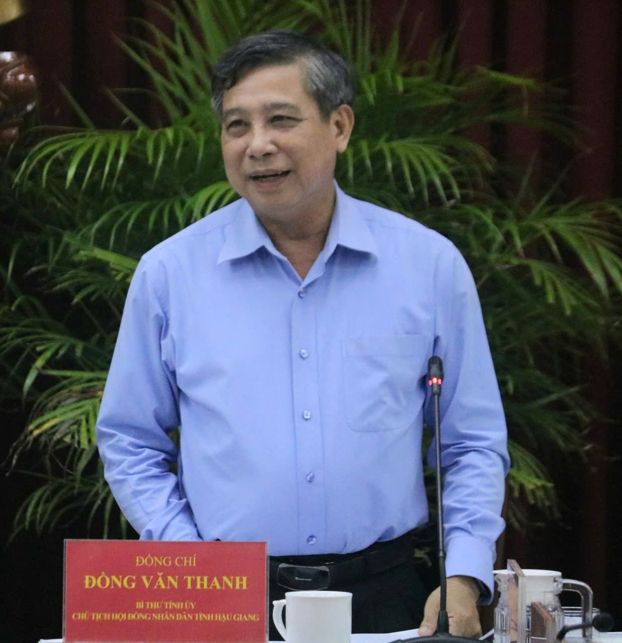 Bí thư Thành ủy Cần Thơ: "Những cán bộ làm không được thì đứng qua một bên" - Ảnh 2.