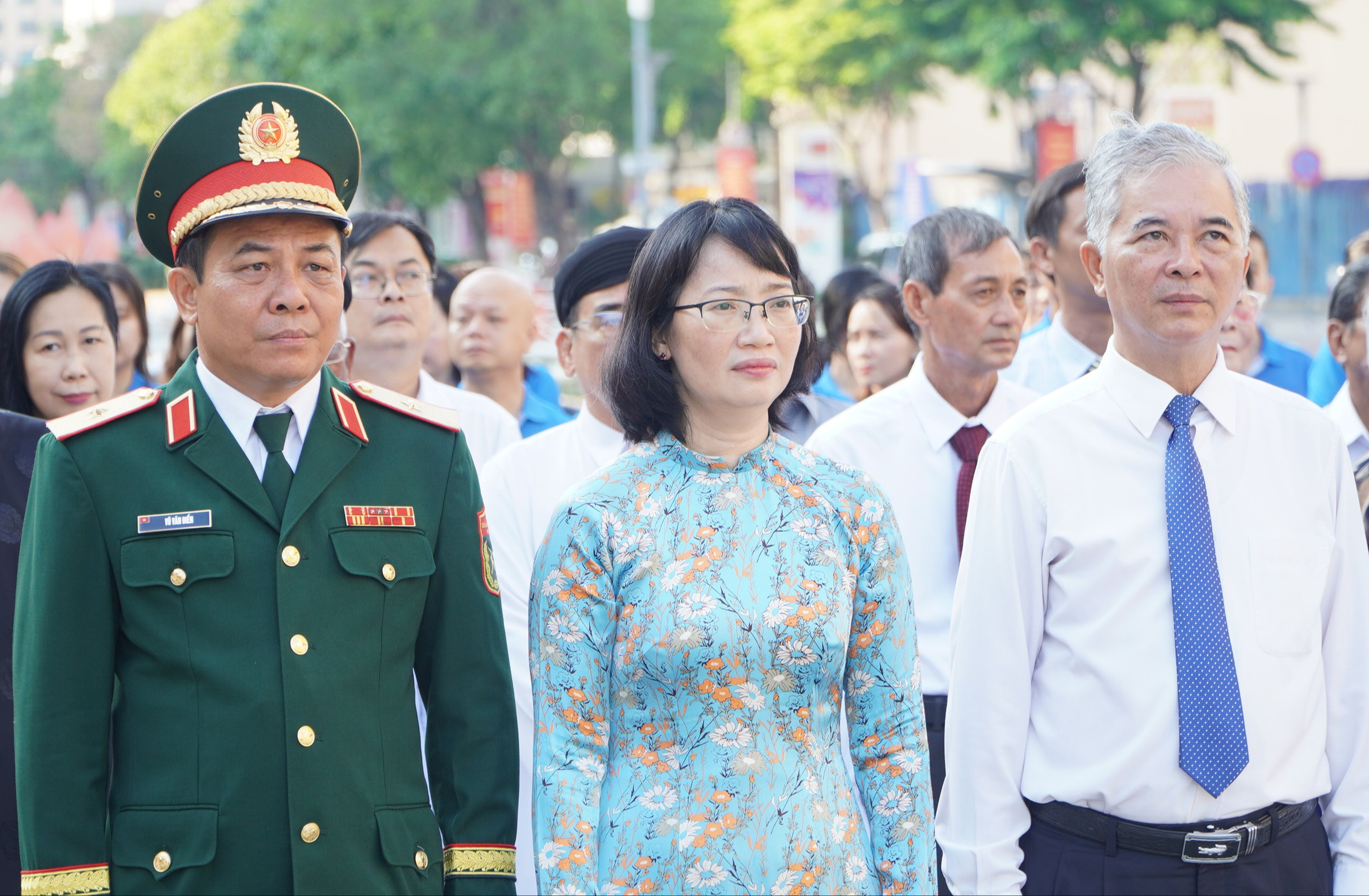 L&atilde;nh đạo TP HCM d&acirc;ng hoa tưởng niệm Chủ tịch Hồ Ch&iacute; Minh- Ảnh 3.