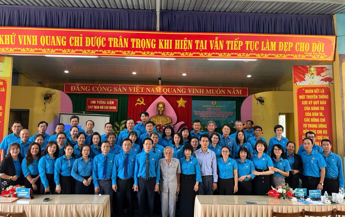 LĐLĐ Khánh Hoà đẩy mạnh học tập, làm theo lời Bác- Ảnh 2.