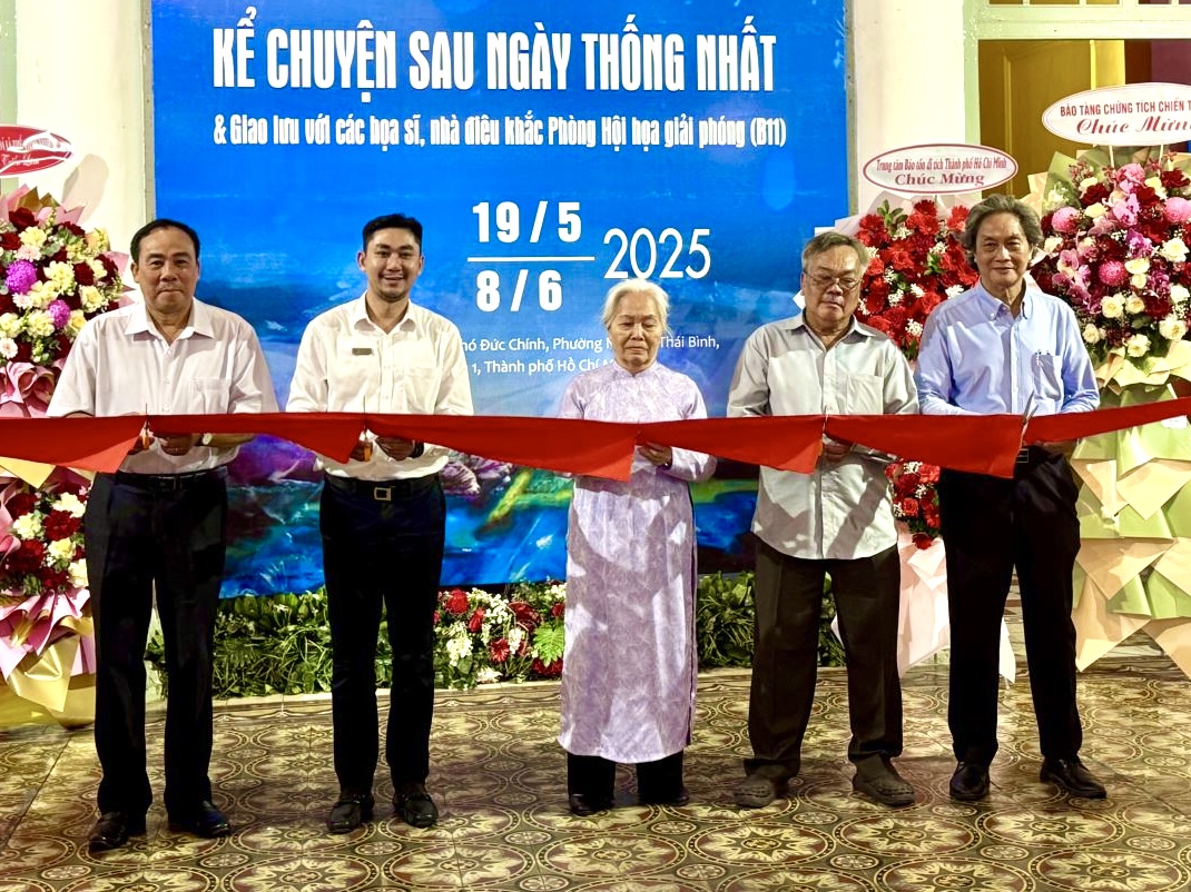 Khai mạc trưng b&agrave;y &ldquo;Kể chuyện sau ng&agrave;y thống nhất&rdquo; - Ảnh 1.