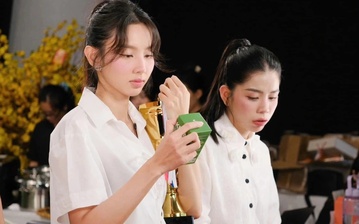 Kẹo rau Kera có gì khiến hoa hậu Thùy Tiên vướng vòng lao lý?