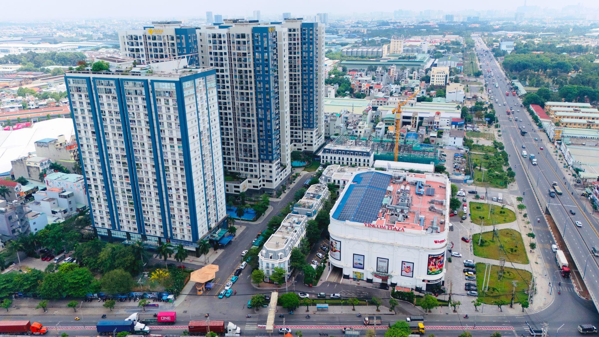 The Infinity Dĩ An  - Kh&ocirc;ng gian gi&agrave;u sức sống b&ecirc;n trong Charm City- Ảnh 9.
