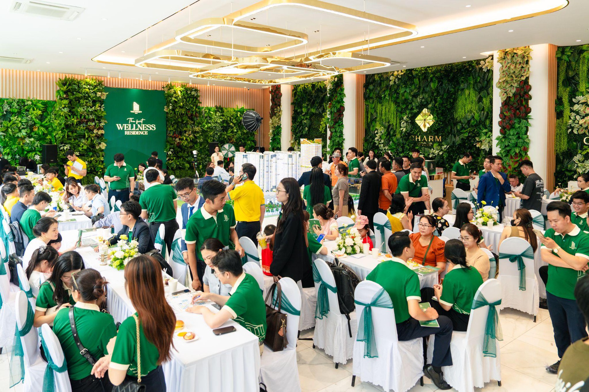 The Infinity Dĩ An  - Kh&ocirc;ng gian gi&agrave;u sức sống b&ecirc;n trong Charm City- Ảnh 10.