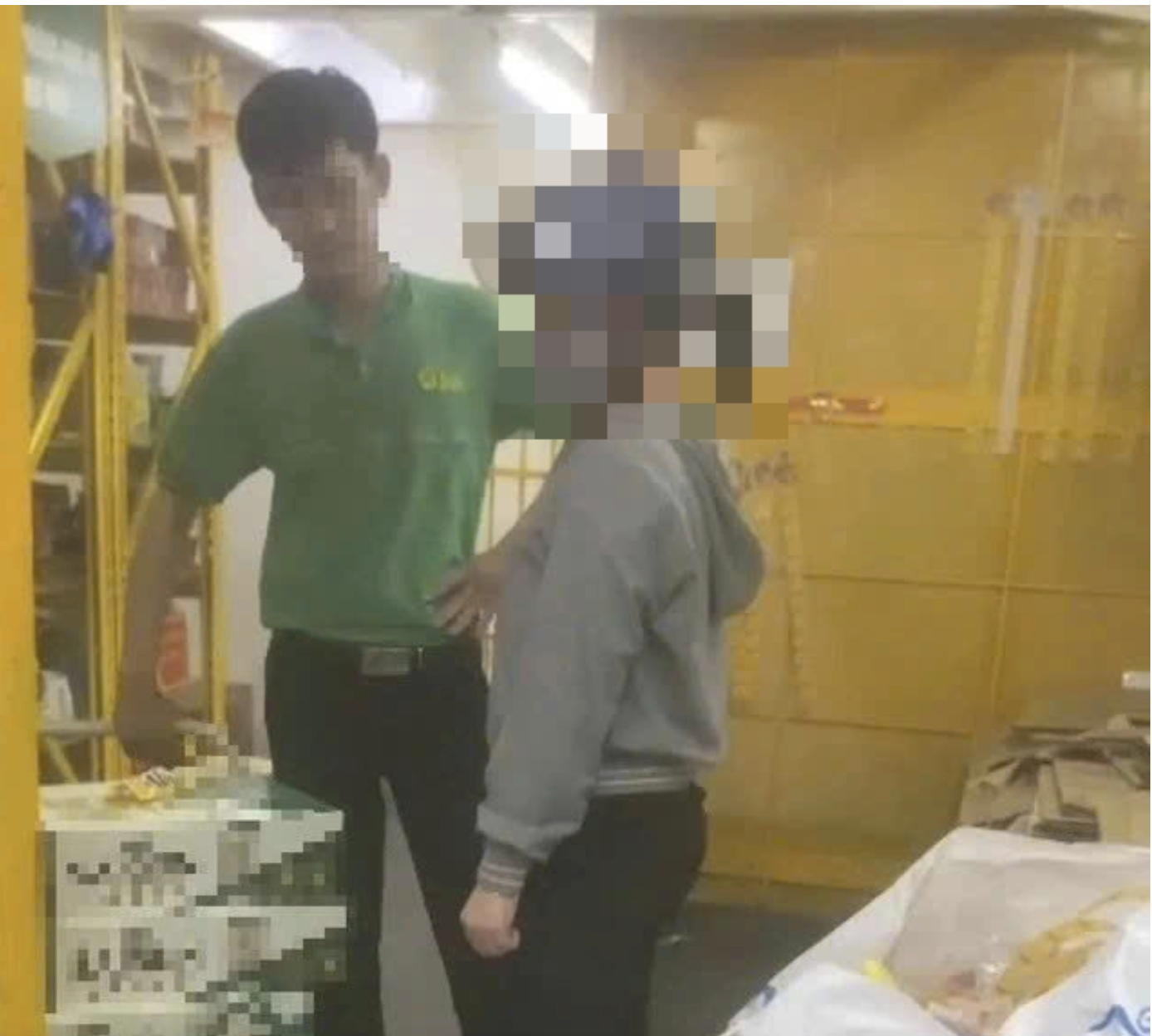 Th&ocirc;ng tin mới vụ hiệu trưởng lấy cắp đồ ở B&aacute;ch h&oacute;a Xanh v&agrave; xin th&ocirc;i chức - Ảnh 1.