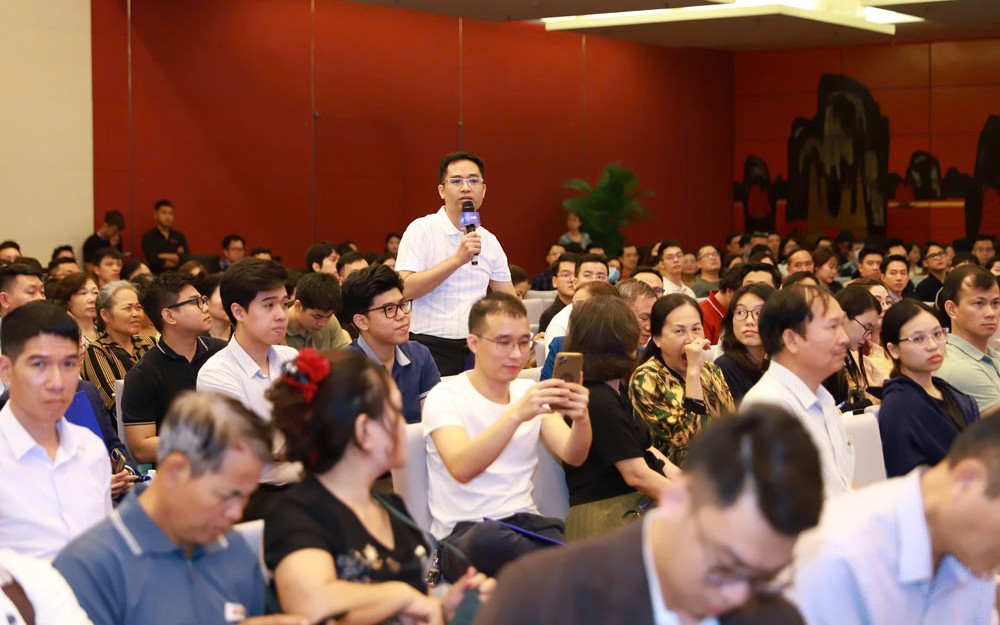 Chứng kho&aacute;n dự b&aacute;o b&ugrave;ng nổ với KRX, nh&agrave; đầu tư l&agrave;m g&igrave; để tr&aacute;nh "lỡ t&agrave;u"? - Ảnh 1.