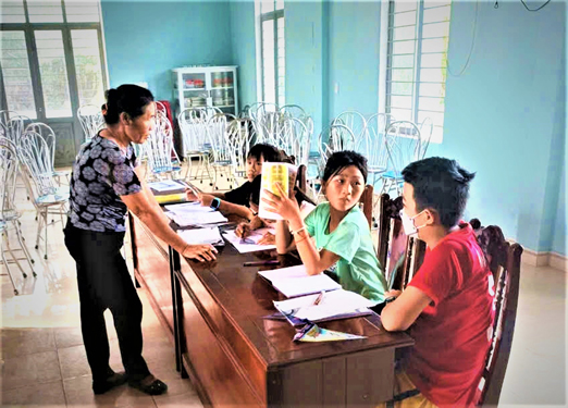 Cô giáo 10 năm gieo chữ - Ảnh 3.