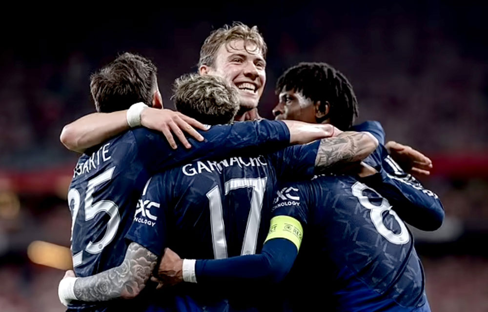 Lạ lùng phong độ của Man United - Ảnh 1.