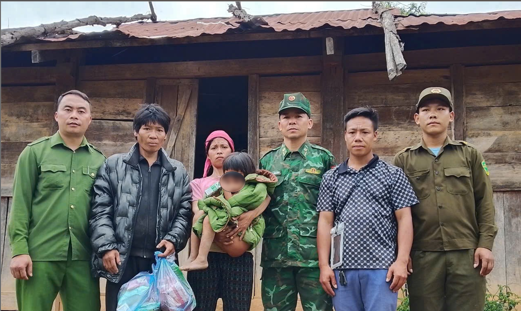 B&eacute; g&aacute;i 7 tuổi đi lạc trong rừng 2 ng&agrave;y được t&igrave;m thấy như thế n&agrave;o ?- Ảnh 1.