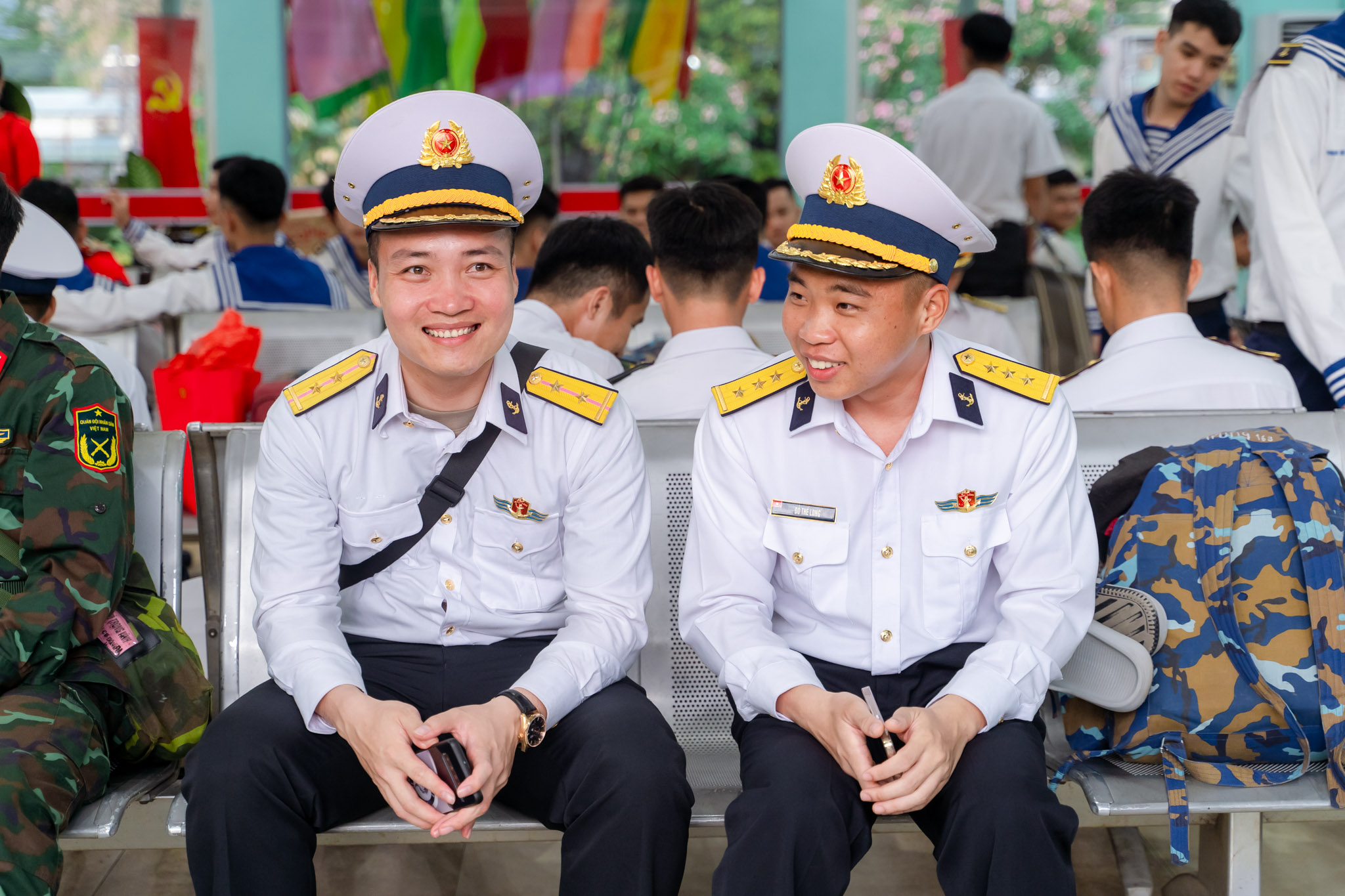 Khối diễu binh A50 tạm biệt TP HCM: "Tình cảm của bà con làm chúng tôi rất xúc động!"- Ảnh 30.