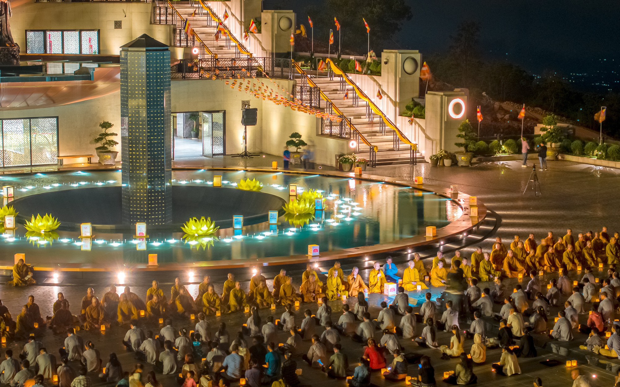 Tour du lịch nào có chiêm bái Xá lợi Đức Phật ở TP HCM, Tây Ninh?