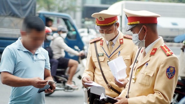 Đề xuất tăng mức phạt tối đa vi phạm giao th&ocirc;ng đường bộ l&ecirc;n đến 150 triệu đồng- Ảnh 1.