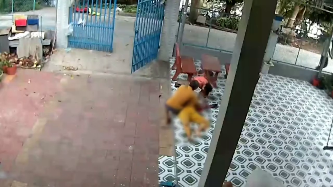 Gom lục bình khi trời chuyển mưa, 1 phụ nữ bị sét đánh tử vong - Ảnh 2.