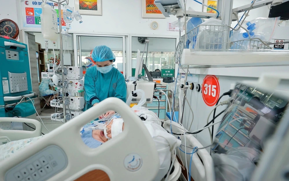 Hơn 73.000 lượt người khám, cấp cứu ngày đầu kỳ nghỉ lễ
