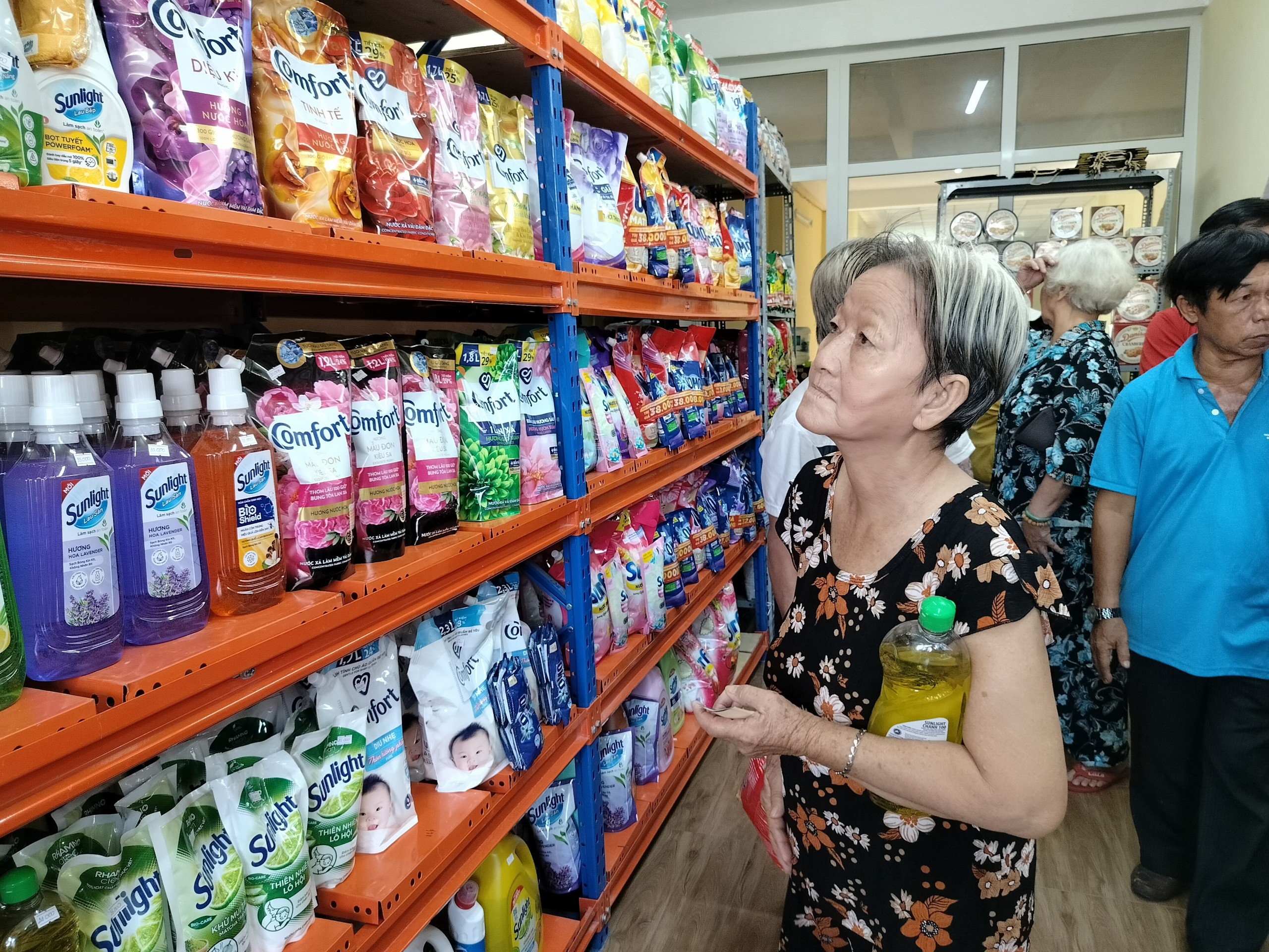 Đề xuất trợ cấp cho người từ 75 tuổi không có lương hưu áp dụng từ ngày 1-7- Ảnh 1.