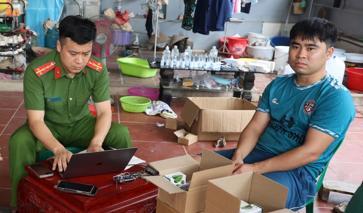 9X tự chế mỹ phẩm tại nh&agrave; b&aacute;n hơn 100.000 đơn h&agrave;ng tr&ecirc;n Shopee, Tiktok- Ảnh 1.