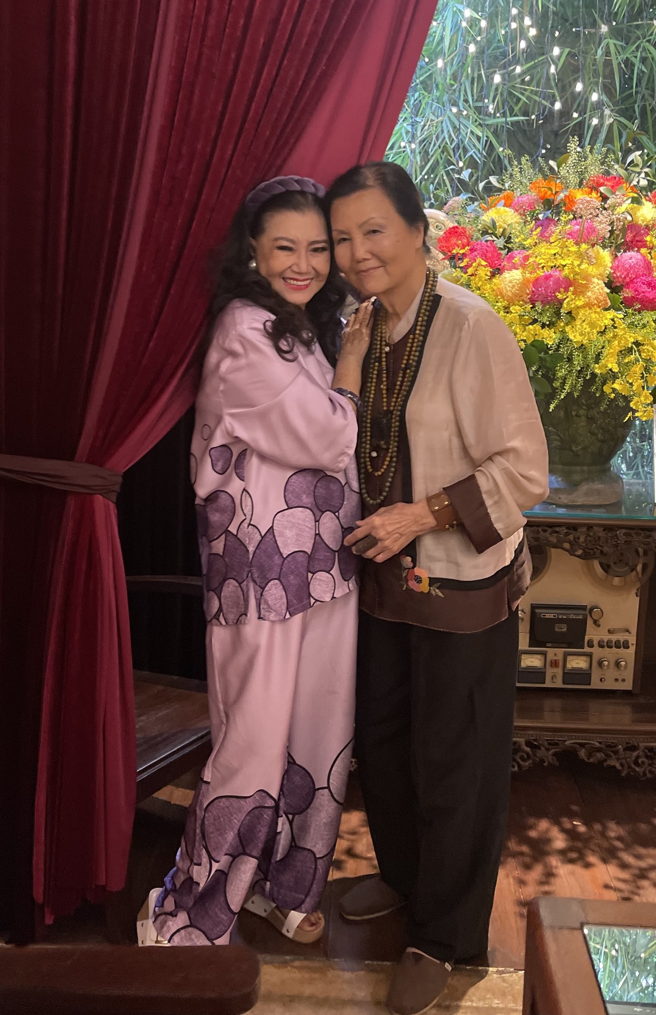 Cuộc hội ngộ đầy x&uacute;c động của c&aacute;c nghệ sĩ Kim Cương, Kiều Chinh, Tr&agrave; Giang- Ảnh 2.