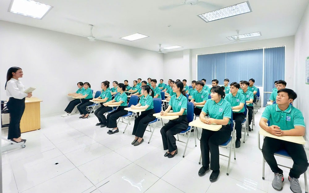 XUẤT KHẨU LAO ĐỘNG: Đừng để mức phí cản trở