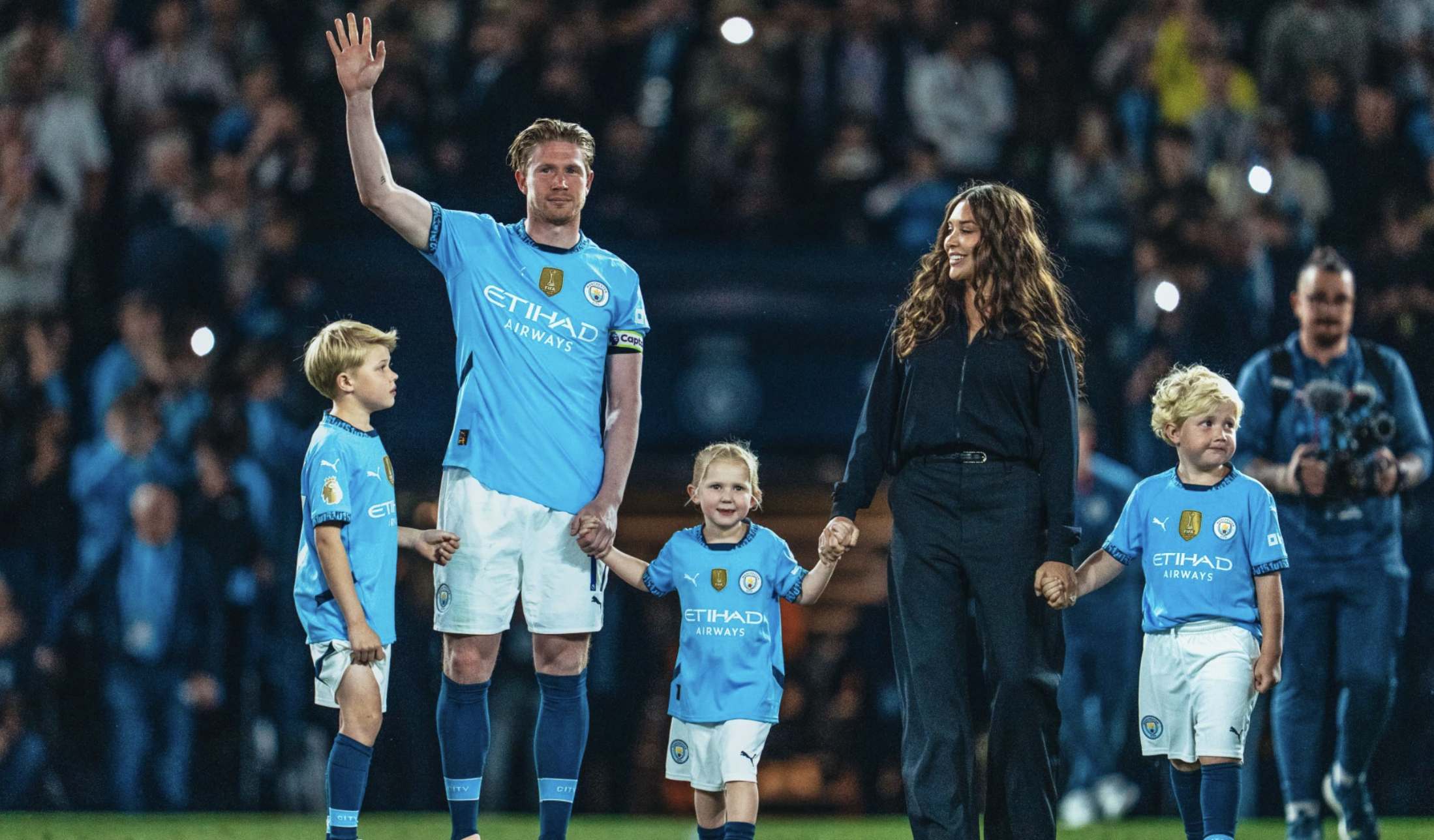 Huyền thoại Kevin de Bruyne v&agrave; ng&agrave;y chia tay Etihad - Ảnh 2.