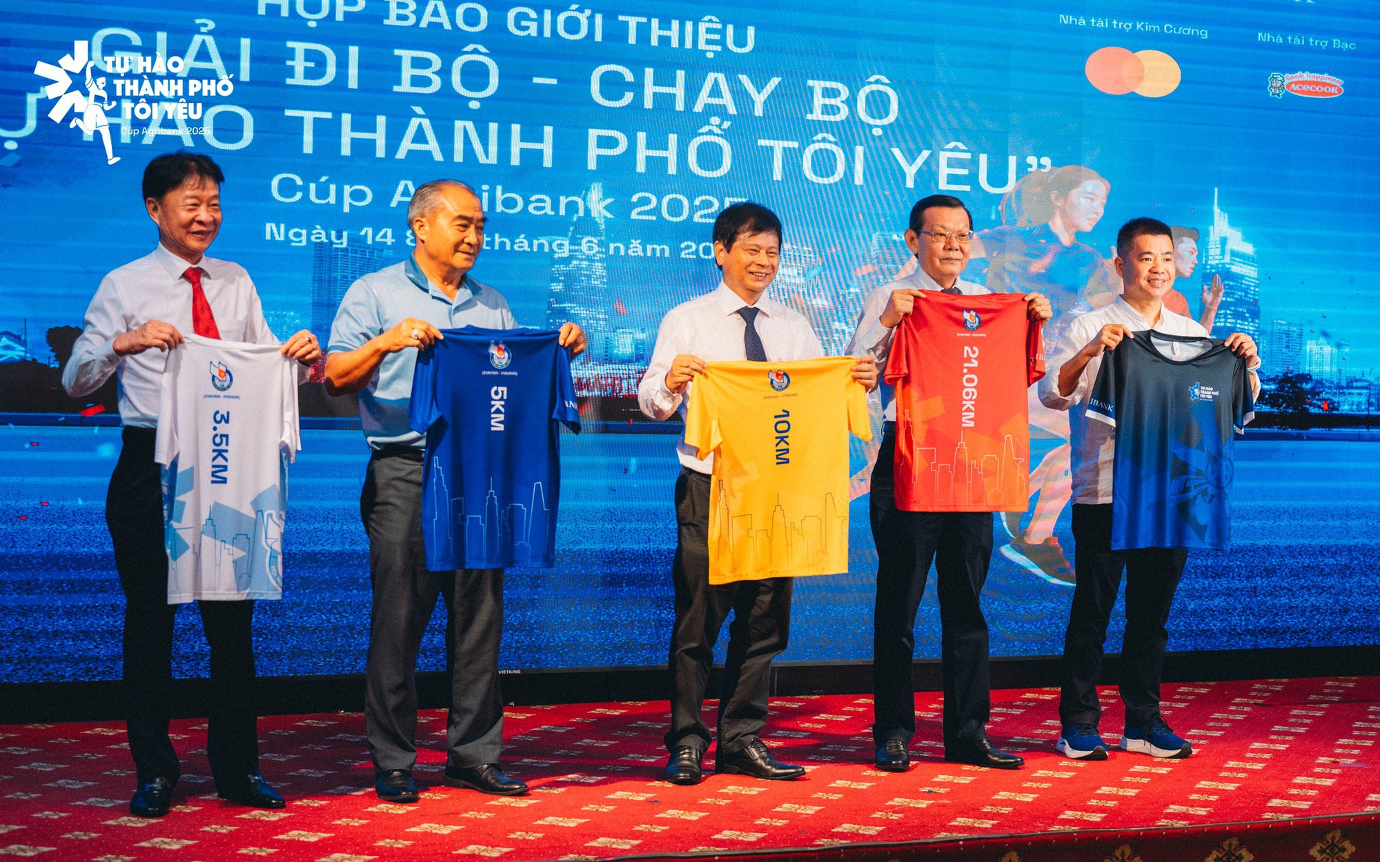 Công bố Giải đi bộ - chạy bộ "Tự hào thành phố tôi yêu"