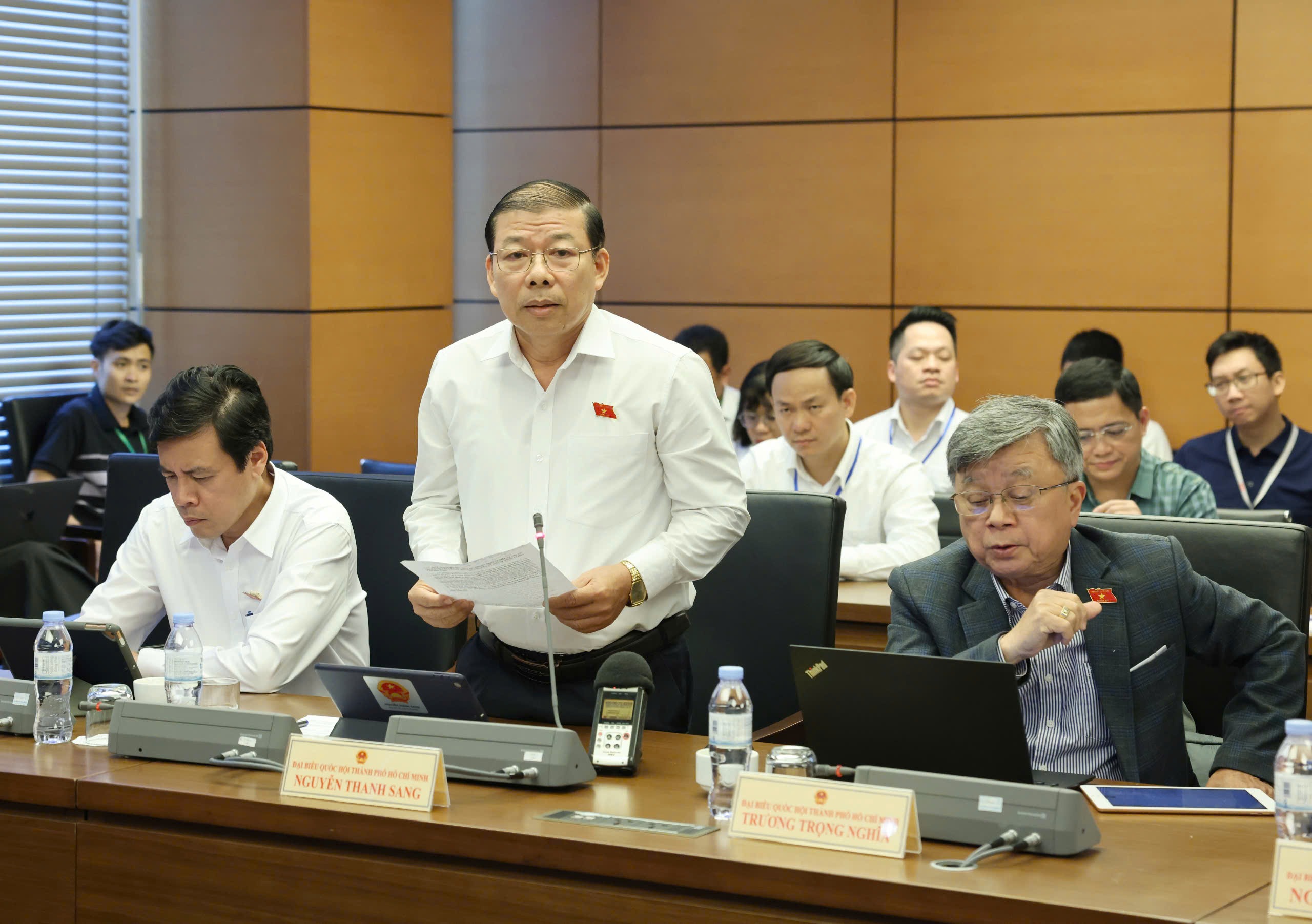 Đại biểu Phạm Kh&aacute;nh Phong Lan: "Nh&acirc;n văn với tội phạm l&agrave; độc &aacute;c với đồng b&agrave;o" - Ảnh 2.