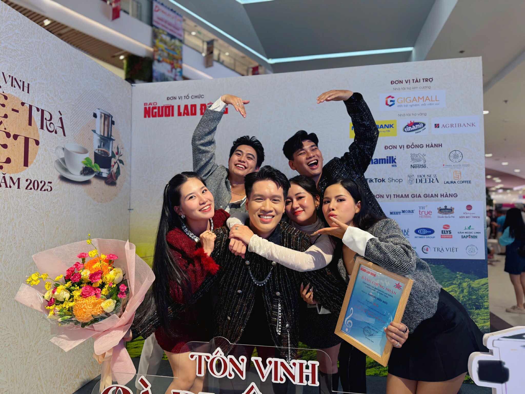 Sóng thời đại (ERA WAVE) – Nhóm nhạc trẻ mang làn gió mới cho nhạc Việt - Ảnh 2.