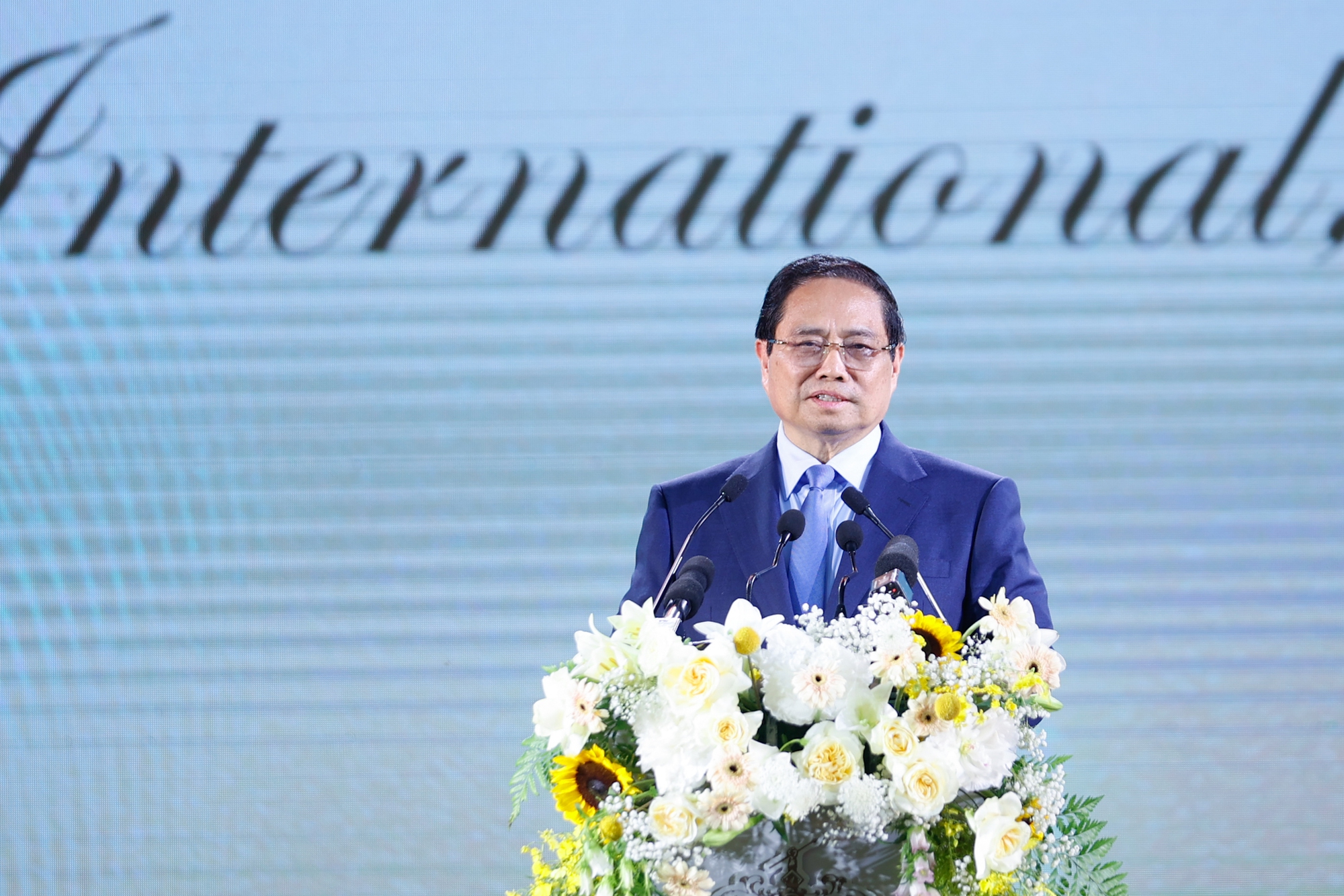 Thủ tướng dự lễ khởi c&ocirc;ng dự &aacute;n Trump International hơn 1,5 tỉ USD tại Hưng Y&ecirc;n- Ảnh 2.