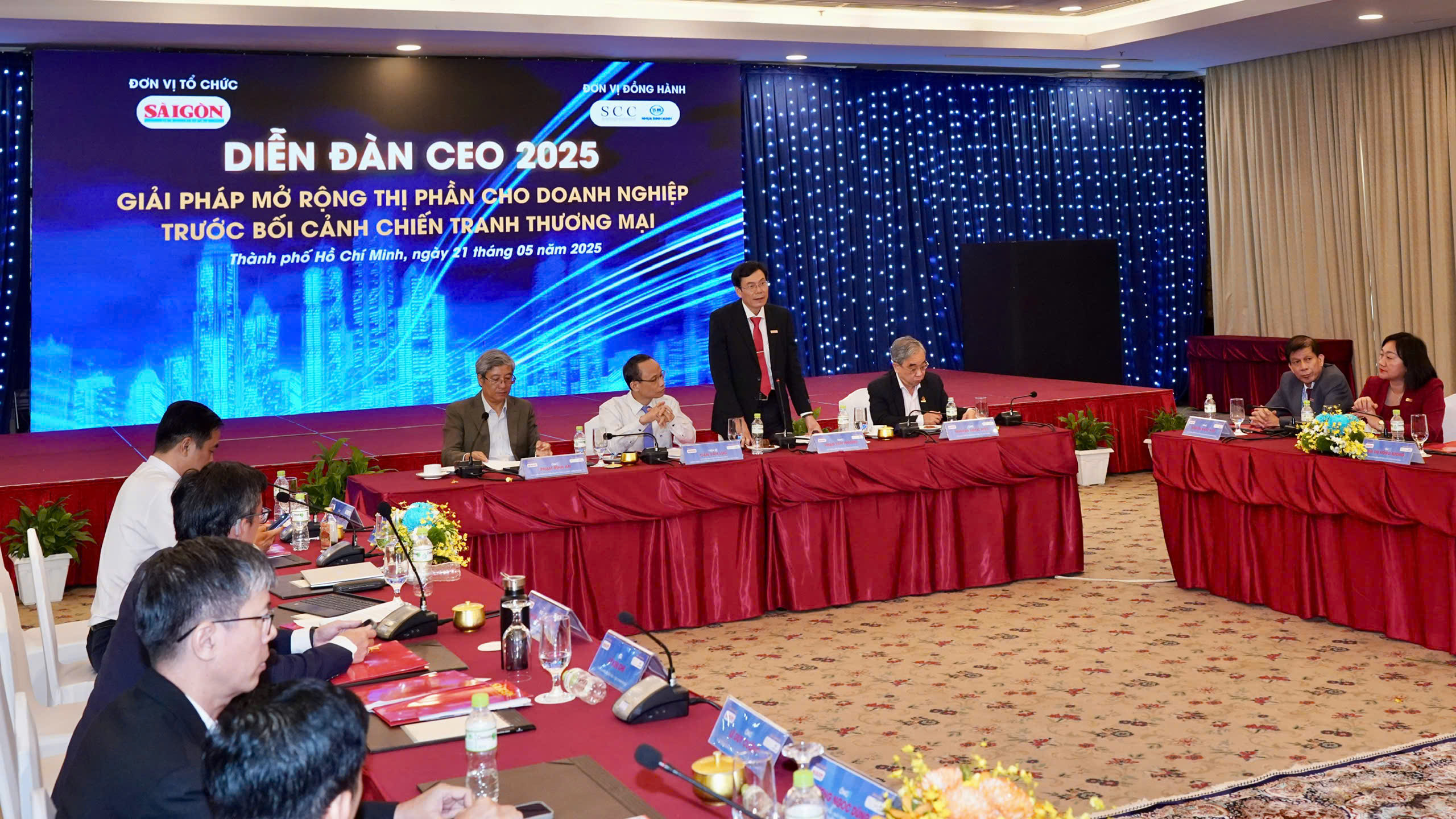 Không đủ sức cạnh tranh về giá, doanh nghiệp Việt học cách thắng bằng giá trị - Ảnh 2.