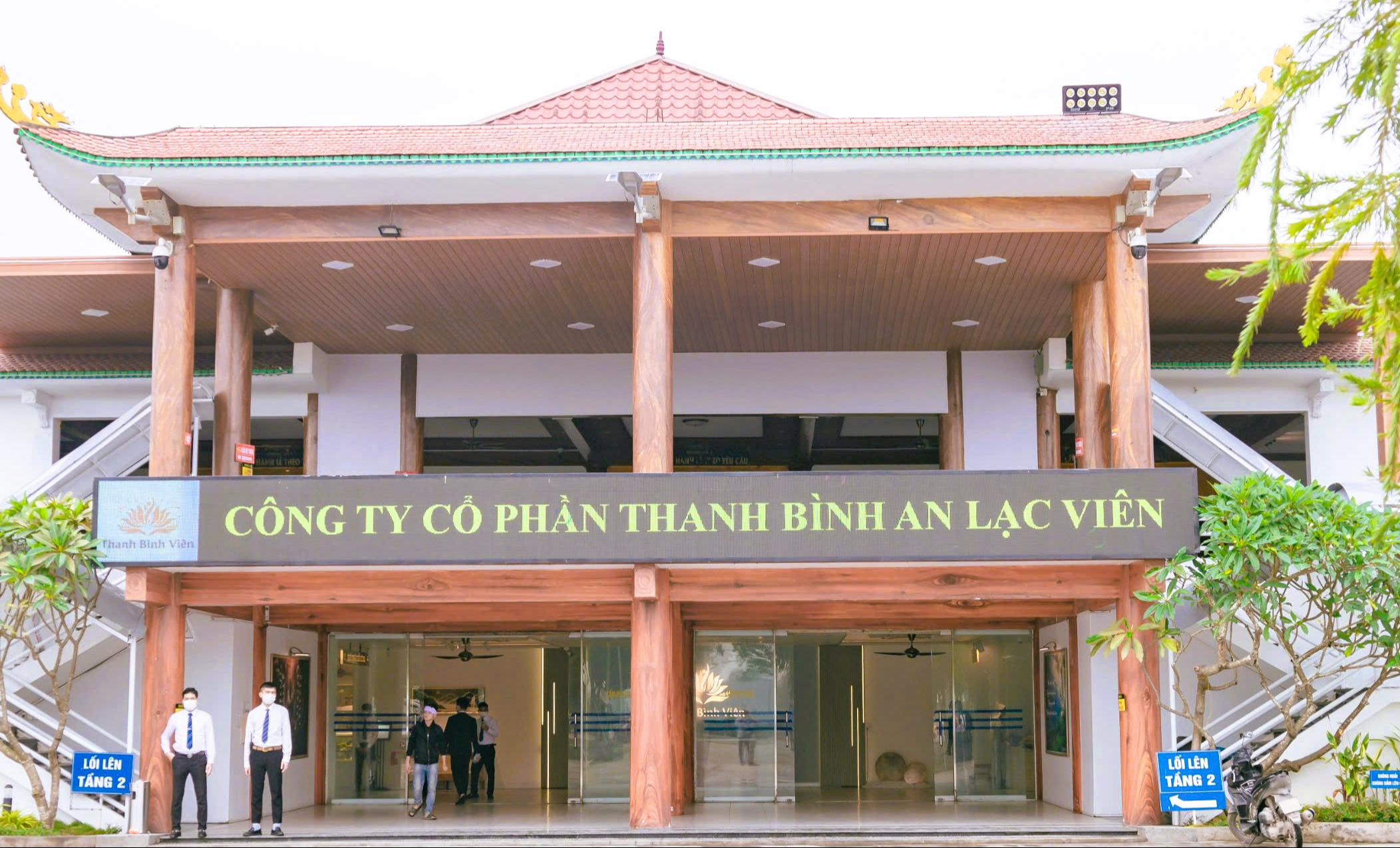 Vụ đài hóa thân bị tố "chặt chém": Yêu cầu hoàn trả hơn 11 tỉ đồng - Ảnh 1.