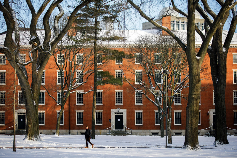 Mỹ ra lệnh mới với Đại học Harvard, sinh vi&ecirc;n nước ngo&agrave;i lao đao- Ảnh 1.