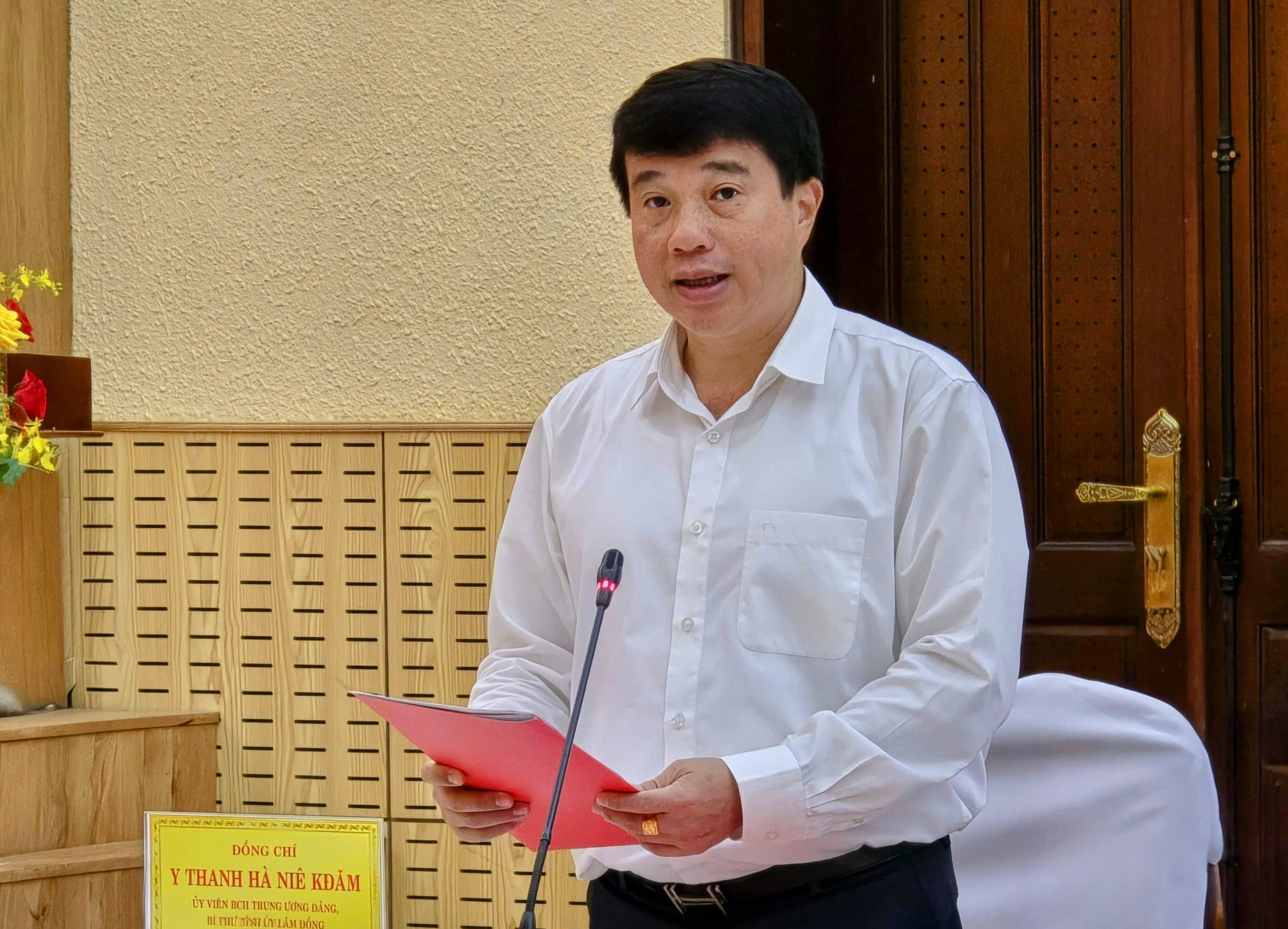 &Ocirc;ng Y Thanh H&agrave; Ni&ecirc; Kđăm l&agrave;m Trưởng Ban chỉ đạo hợp nhất ba tỉnh L&acirc;m Đồng, B&igrave;nh Thuận, Đắk N&ocirc;ng - Ảnh 1.