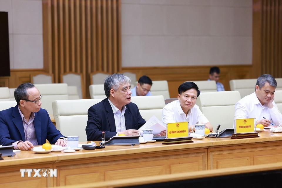Thủ tướng: Không thể để giá vàng trong nước và quốc tế chênh lệch hơn 10% - Ảnh 5.