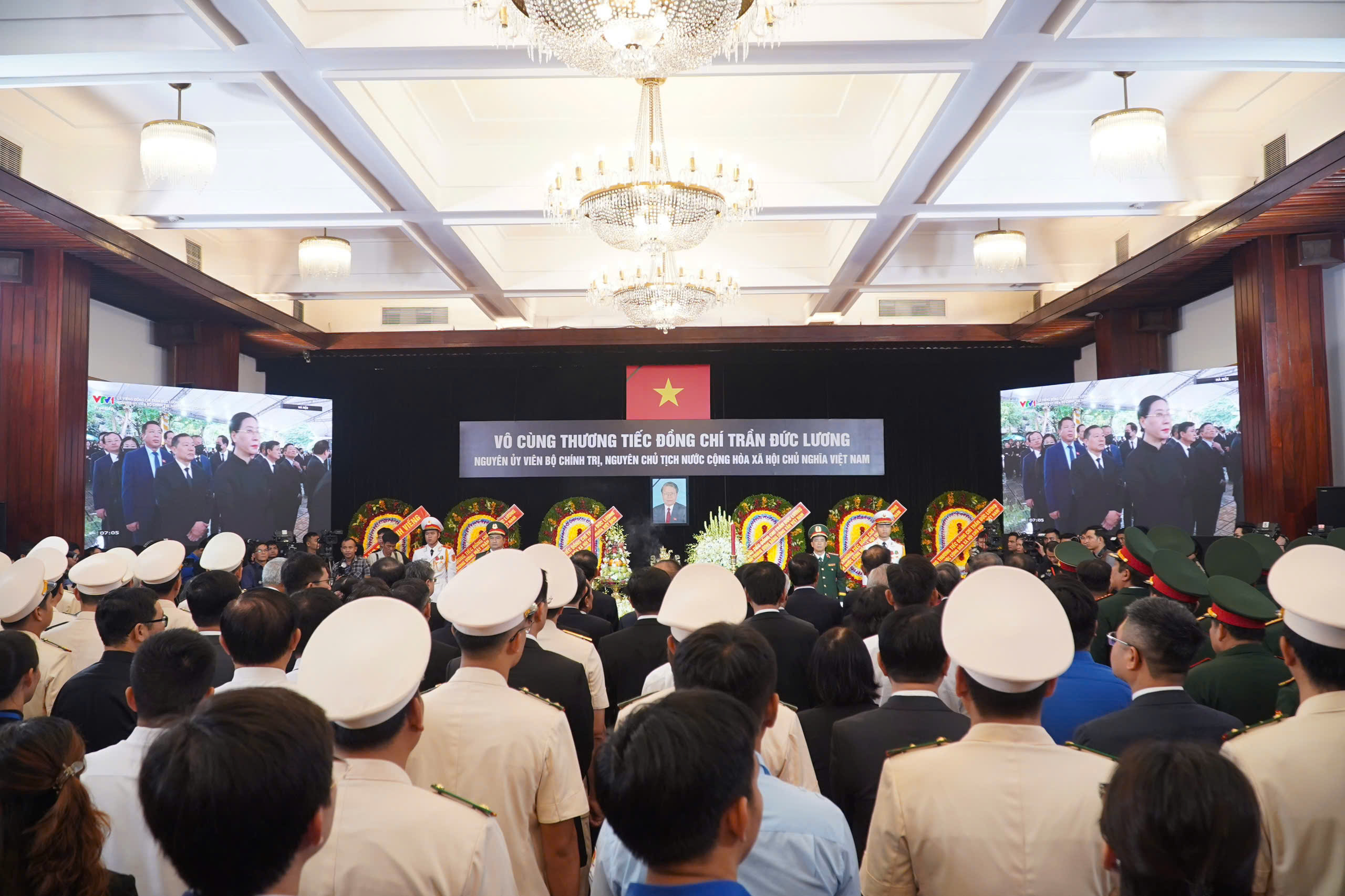 Hình ảnh lễ viếng nguyên Chủ tịch nước Trần Đức Lương tại TP HCM- Ảnh 11.