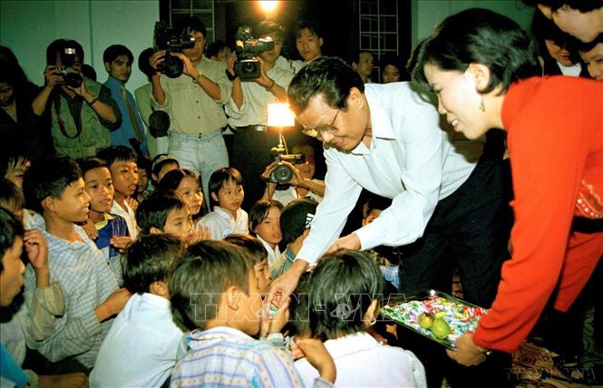 Nguy&ecirc;n Chủ tịch nước Trần Đức Lương - Nh&agrave; l&atilde;nh đạo kỹ trị đ&aacute;ng k&iacute;nh, mẫu mực - Ảnh 6.