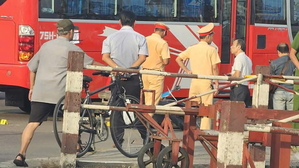 Tai nạn giao thông làm 4 mẹ con thương vong - Ảnh 2.