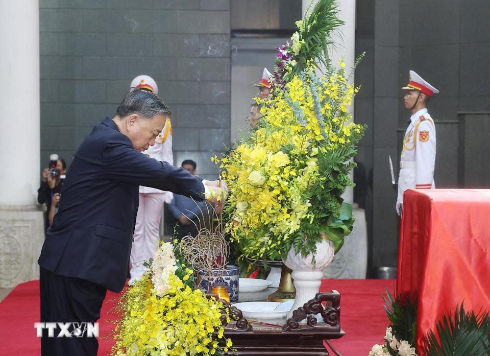 Lễ Quốc tang nguy&ecirc;n Chủ tịch nước Trần Đức Lương- Ảnh 3.