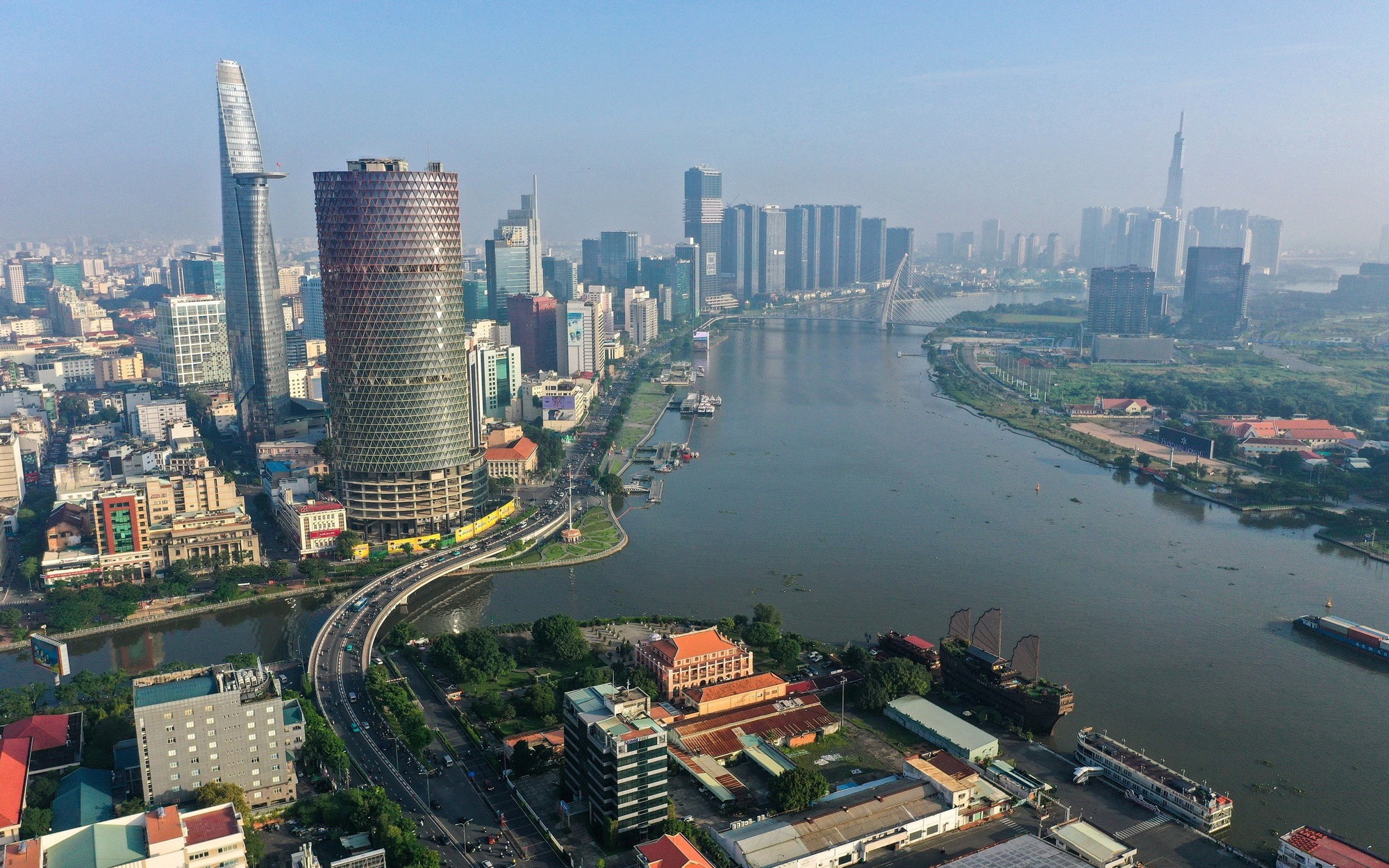 Đưa môi trường đầu tư và khởi nghiệp sáng tạo của TP HCM sánh ngang Singapore