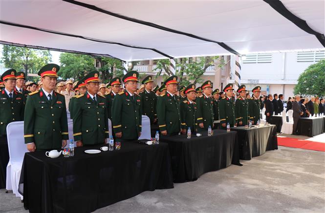 Trang nghiêm Lễ viếng nguyên Chủ tịch nước Trần Đức Lương tại Quảng Ngãi- Ảnh 6.