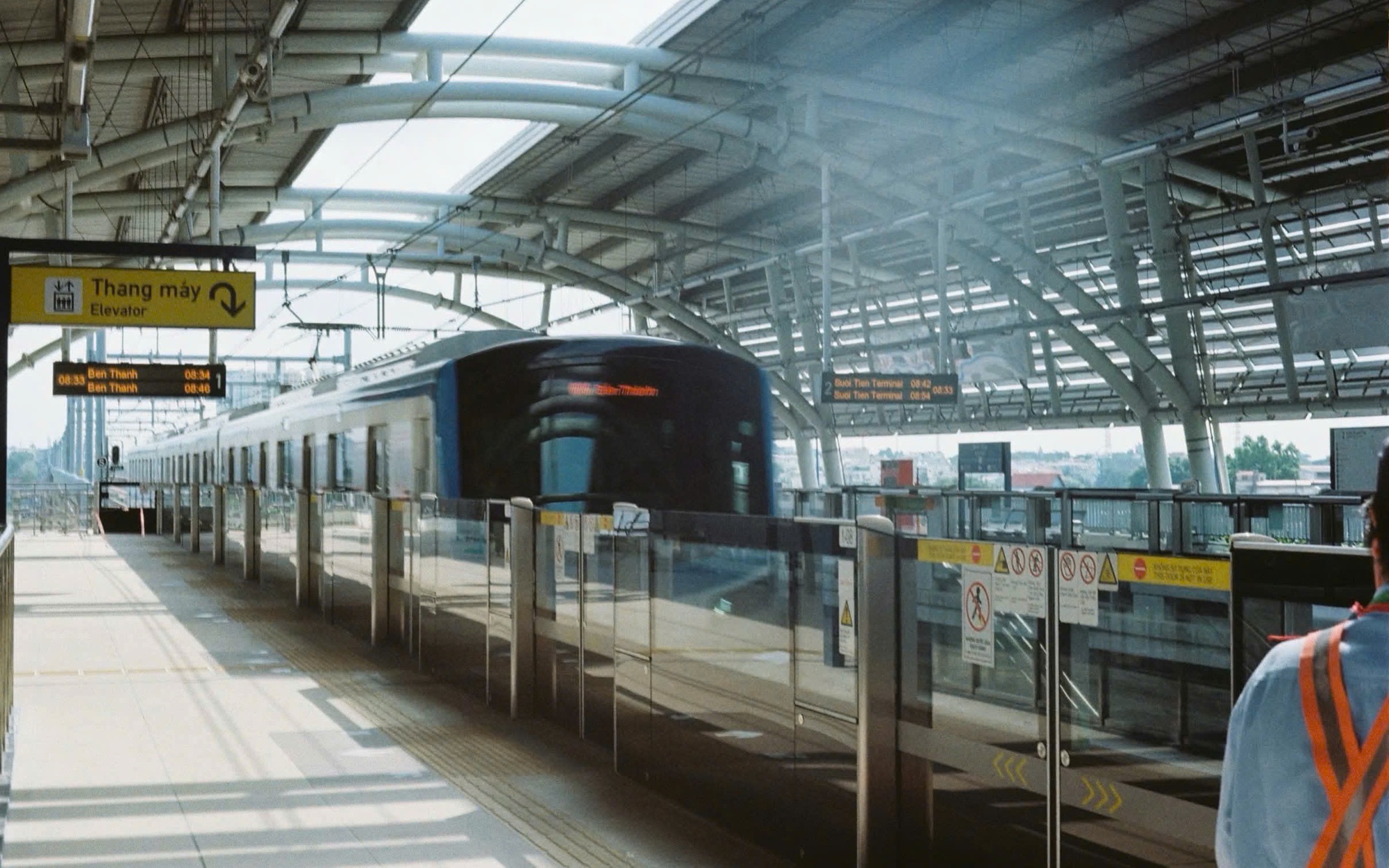 Thêm cách đi metro mới từ 1-6-2025 mà hành khách cần biết 