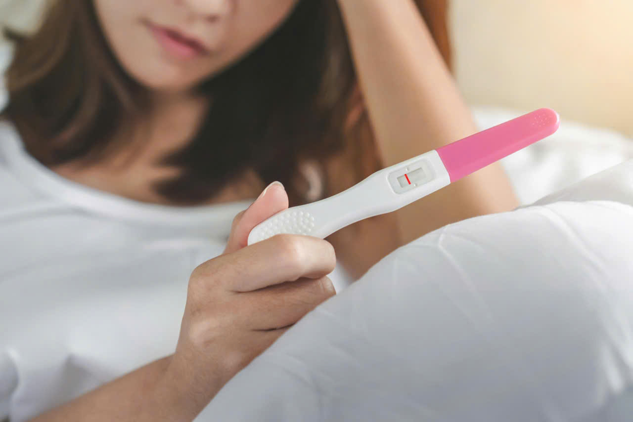 Tỉ lệ v&ocirc; sinh nữ to&agrave;n cầu tăng cao - Ảnh 1.