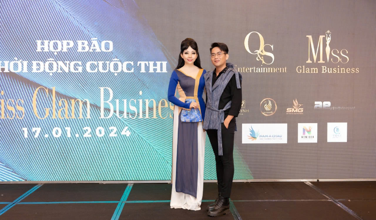 NTK L&ecirc; Minh Ph&uacute;: "NTK-TS Quỳnh Paris d&igrave;u dắt t&ocirc;i tr&ecirc;n con đường thời trang nh&acirc;n văn" - Ảnh 1.