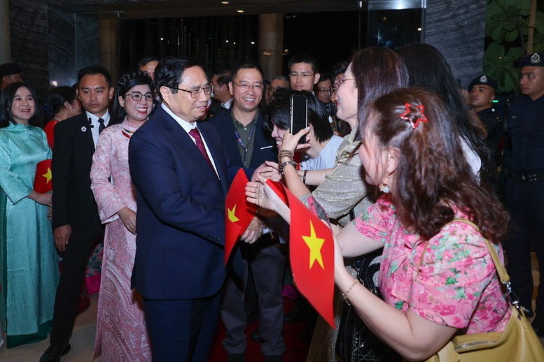 Thủ tướng Phạm Minh Ch&iacute;nh tới Kuala Lumpur, bắt đầu thăm Malaysia v&agrave; dự Hội nghị Cấp cao ASEAN- Ảnh 4.