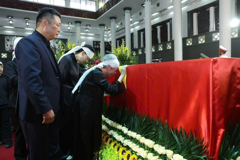 Funeral service held for former State President Tran Duc Luong- Ảnh 9.