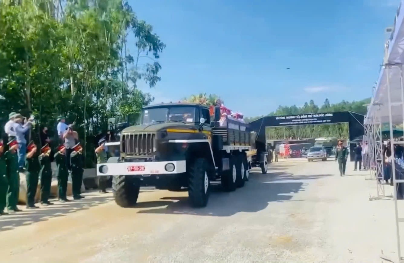 X&uacute;c động lễ an t&aacute;ng nguy&ecirc;n Chủ tịch nước Trần Đức Lương- Ảnh 1.