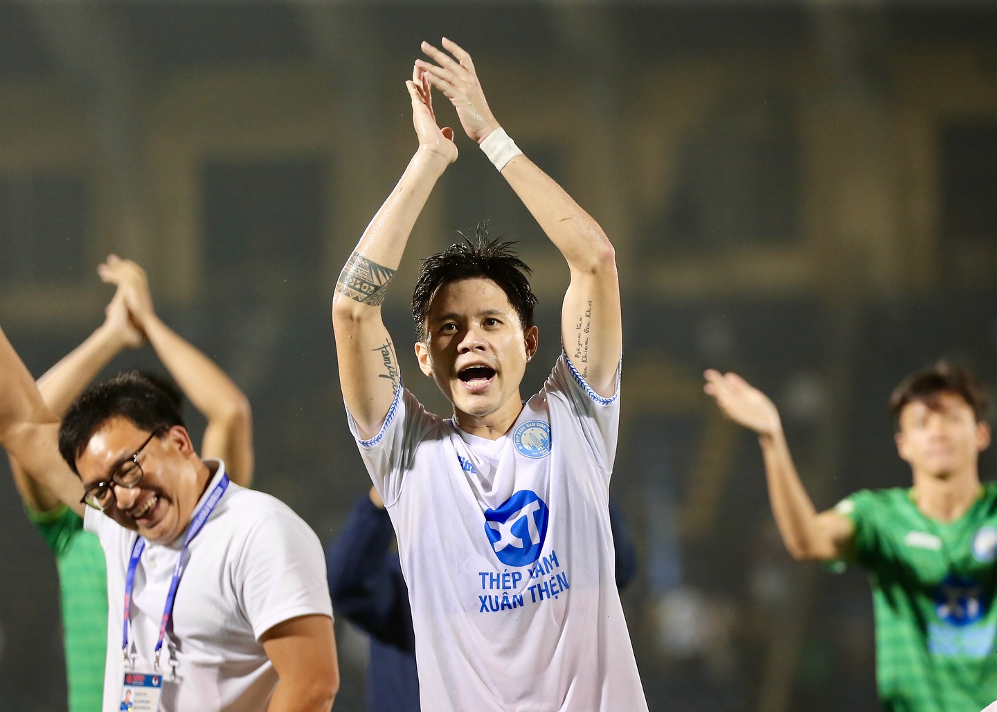 Cầu thủ Việt kiều ghi bàn giúp Nam Định tiến gần ngôi vương V-League - Ảnh 6.