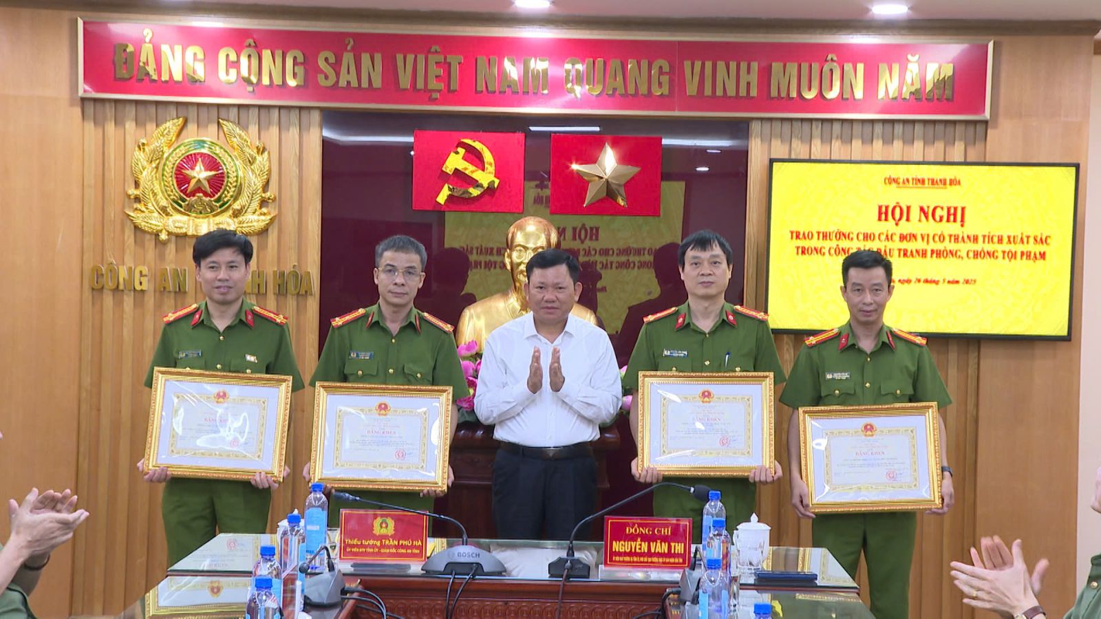 Ph&aacute; nhiều vụ &aacute;n "khủng", C&ocirc;ng an Thanh H&oacute;a được thưởng n&oacute;ng - Ảnh 1.