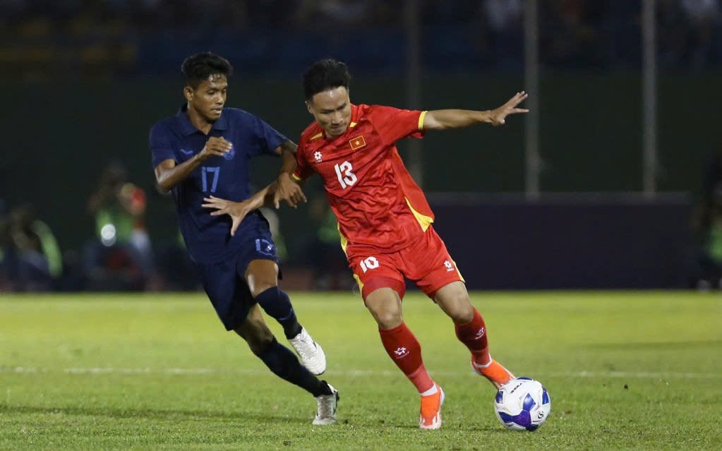 Tuyển Việt Nam tự tin chạm trán Malaysia