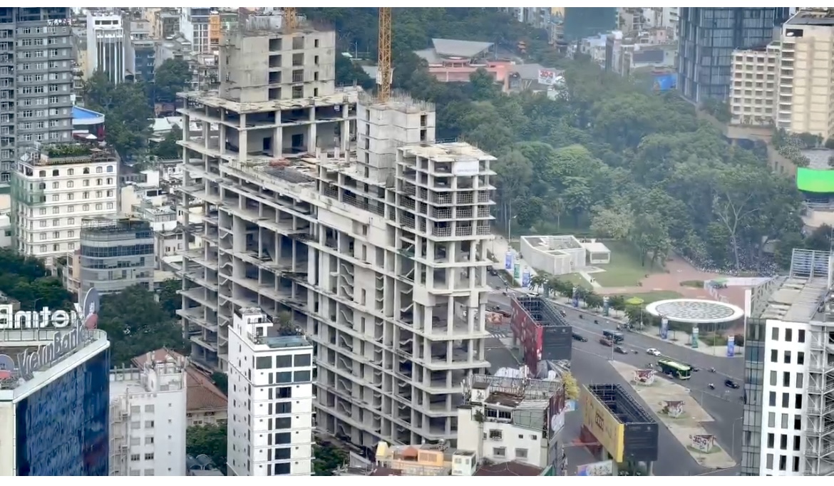 T&aacute;i khởi động dự &aacute;n từng rao b&aacute;n gần 1 tỉ đồng/m2 căn hộ - Ảnh 2.