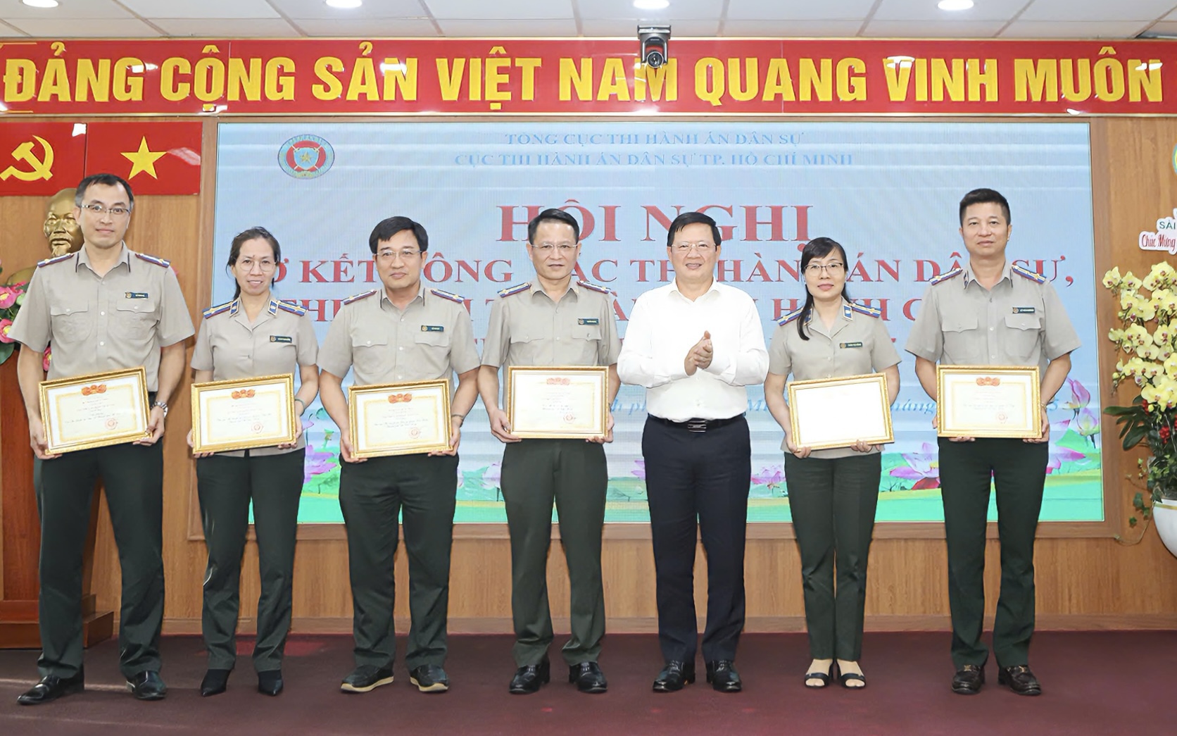 Thi hành án dân sự TP HCM: 6 tháng thu hồi hơn 20.217 tỉ đồng