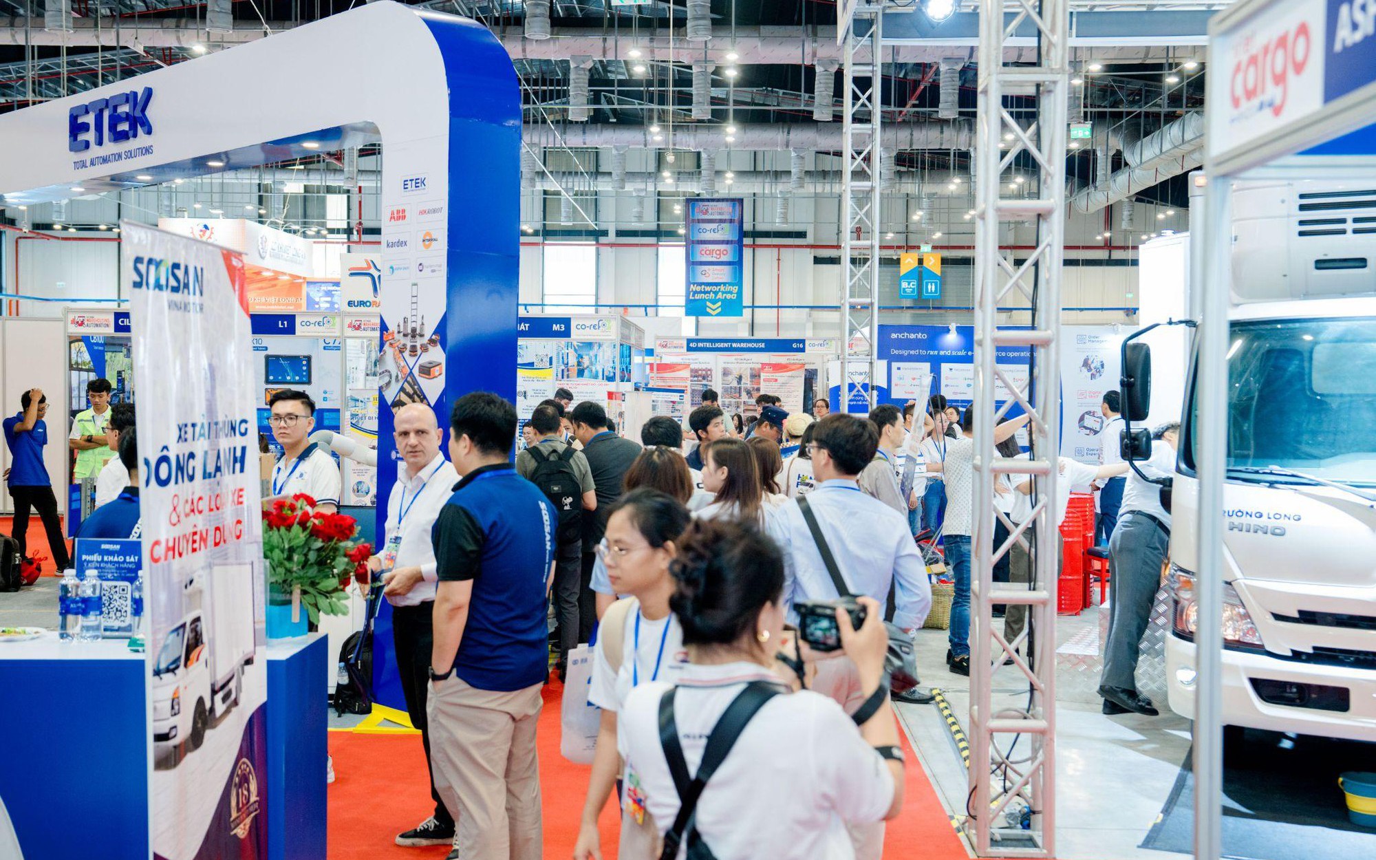 Triển lãm Kho vận và Tự động hóa Việt Nam 2025 khép lại thành công rực rỡ