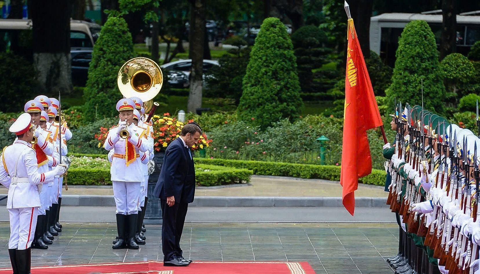 Lễ đón Tổng thống Pháp Emmanuel Macron thăm cấp Nhà nước tới Việt Nam - Ảnh 11.